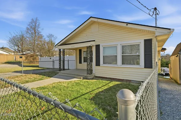 $1,650 | 1217 Kentucky Avenue, Bristol, TN 37620