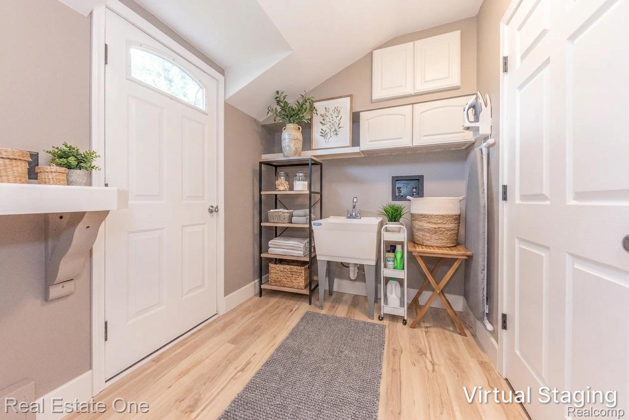 912 North Wixom Road Wixom, MI 48393 - Photo 15 of 49 Virtually Staged