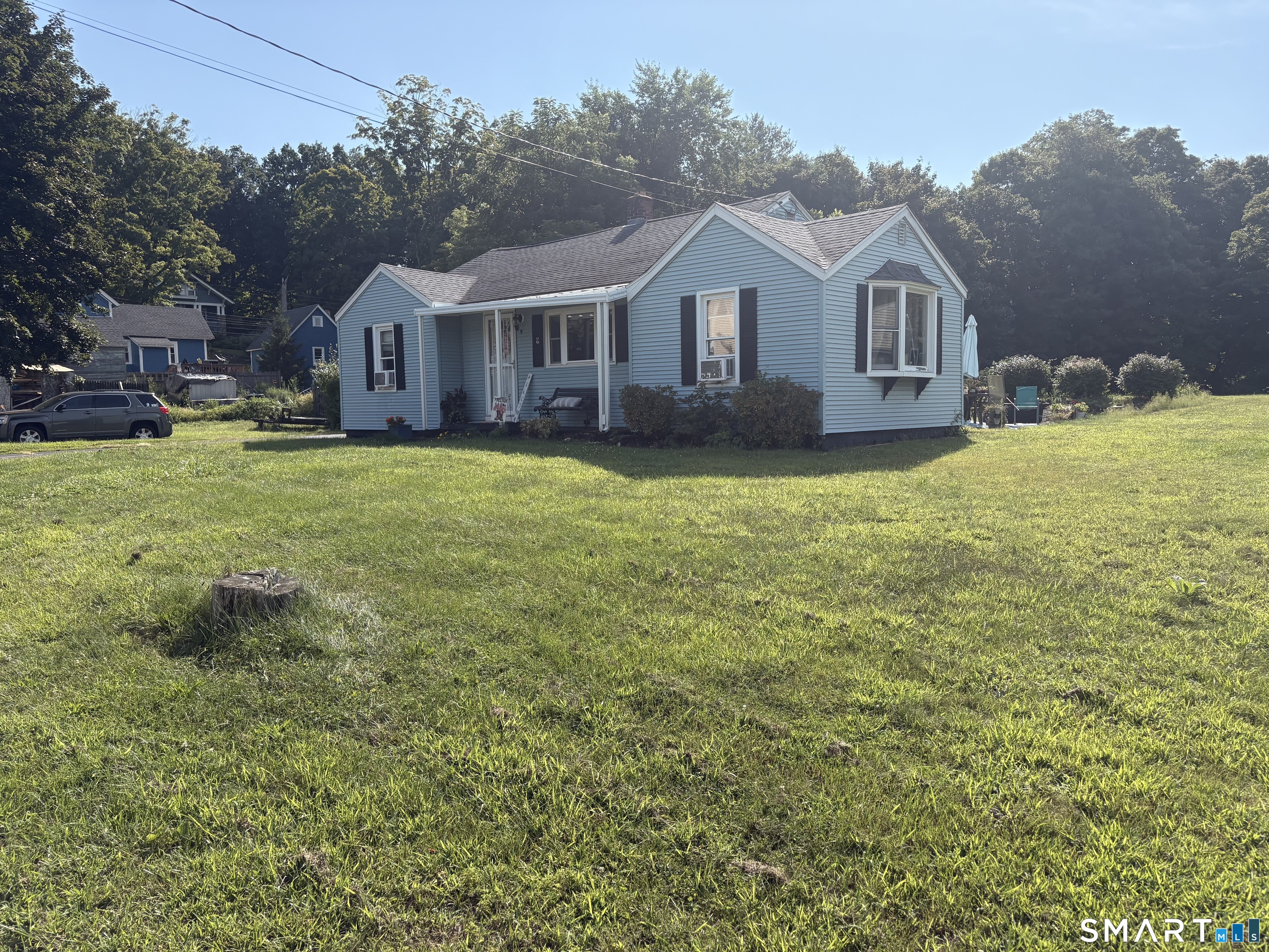 9 Buckingham Road Mansfield, CT 06250 - Photo 2 of 3 Gallery Image 2