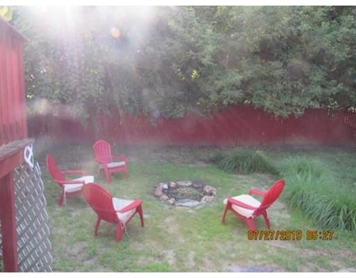140 Nagle Street Springfield, MA 01151 - Photo 18 of 22 a outdoor view with a bench