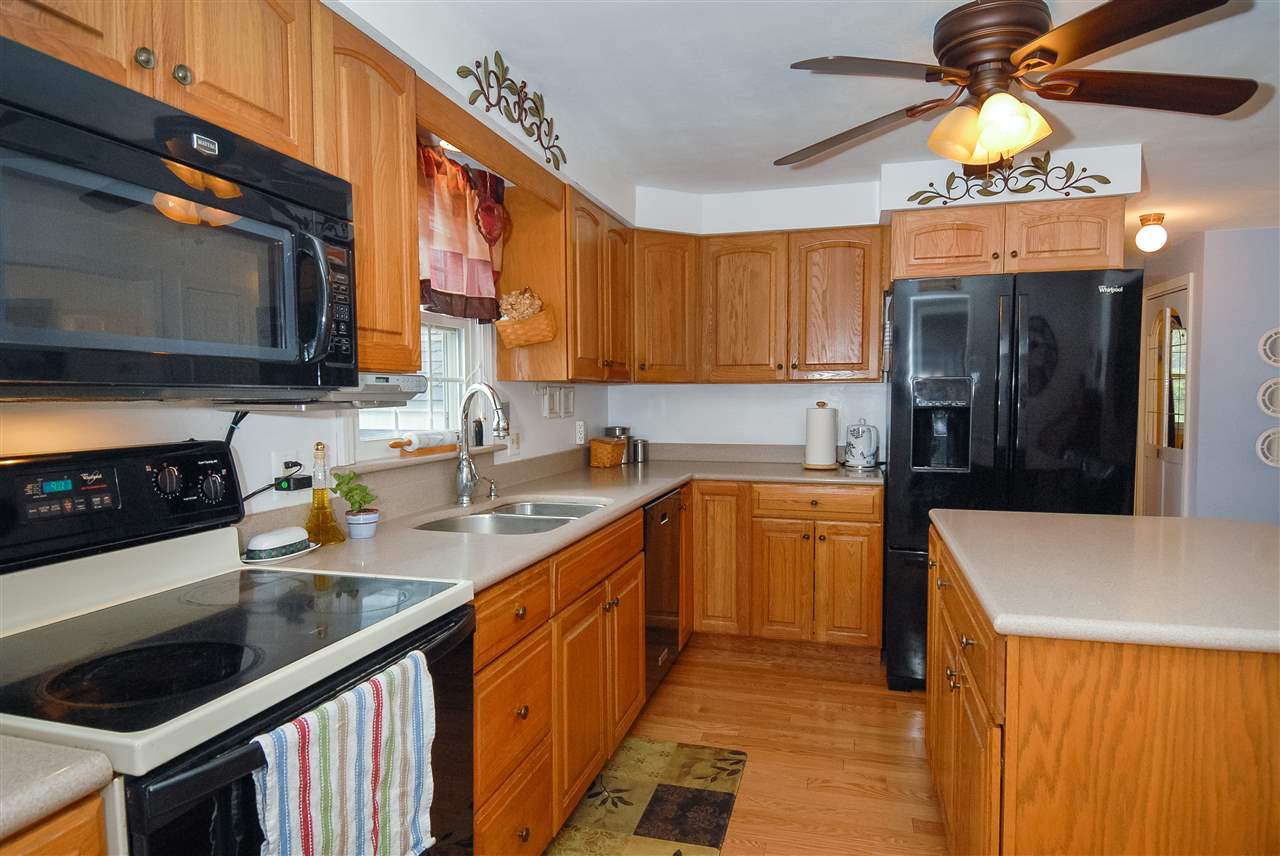 459 Goodwin Road Eliot, ME 03903 - Photo 6 of 27
