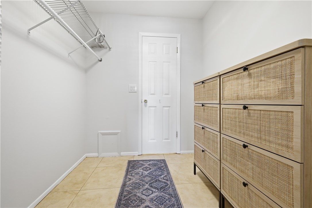 1830 Robalo Drive, Unit B102 Vero Beach, FL 32960 - Photo 13 of 33 a bathroom with a shower