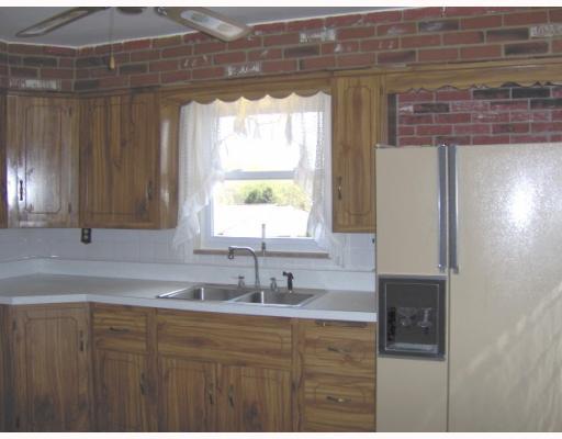 985 North Whitmore Road North Huntingdon, PA 15642 - Photo 5 of 11 Kitchen. 11X9 eat-in kitchen