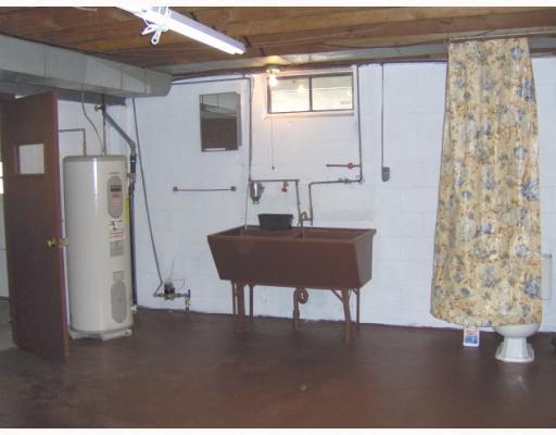 985 North Whitmore Road North Huntingdon, PA 15642 - Photo 10 of 11 Other. 15X13 laundry room
