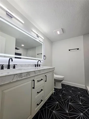 $470,000 | 6160 71st Avenue North, Pinellas Park, FL 33781