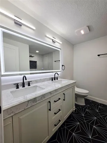 $470,000 | 6160 71st Avenue North, Pinellas Park, FL 33781