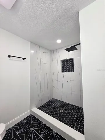 $470,000 | 6160 71st Avenue North, Pinellas Park, FL 33781