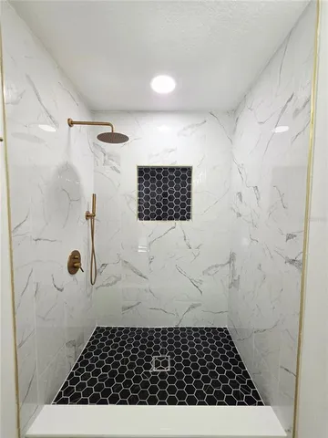 $470,000 | 6160 71st Avenue North, Pinellas Park, FL 33781