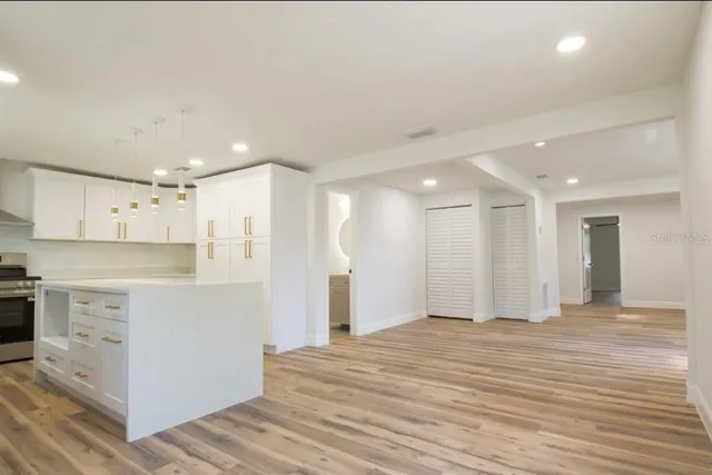 $470,000 | 6160 71st Avenue North, Pinellas Park, FL 33781