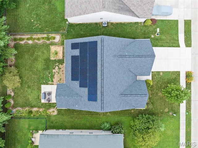 $279,000 | 1003 Koenig Drive, Godfrey, IL 62035