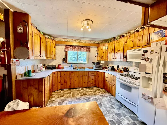 $395,000 | 100 School Street, Johnson, VT 05656
