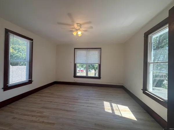 $215,000 | 504 Casselberry Avenue, Evansville, IN 47712