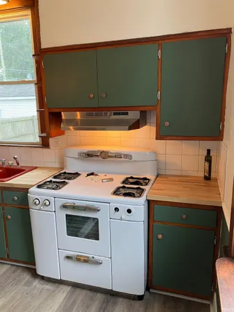 $215,000 | 504 Casselberry Avenue, Evansville, IN 47712