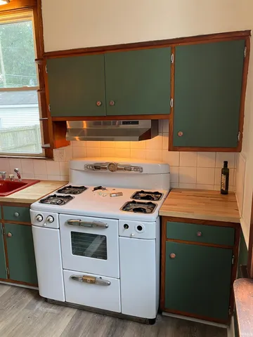 $240,000 | 504 Casselberry Avenue, Evansville, IN 47712