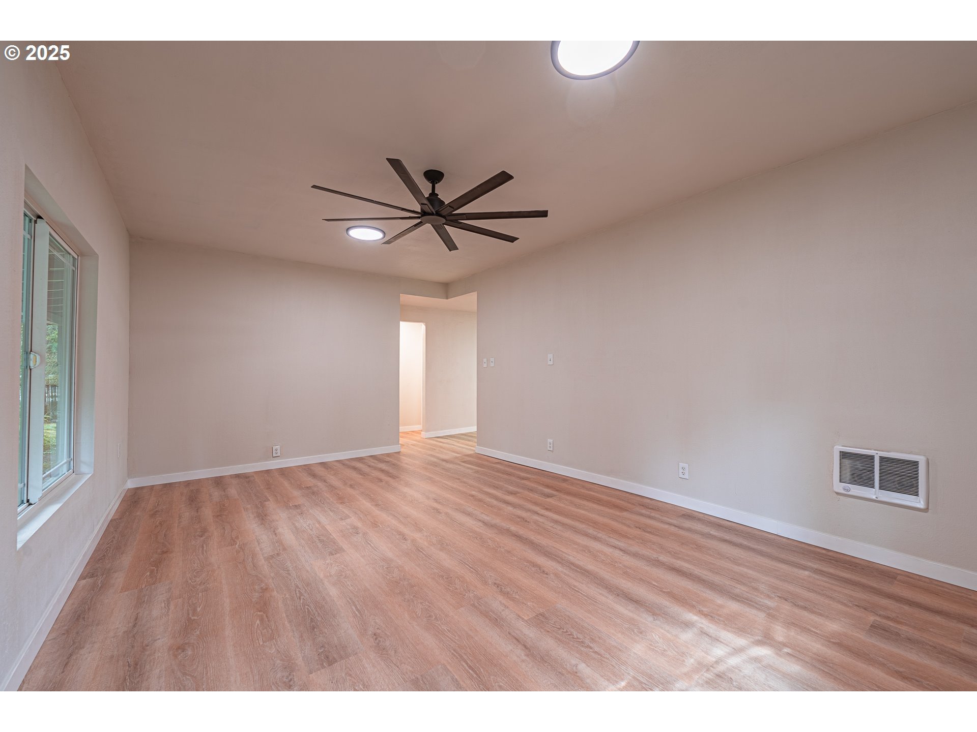 90885 Angels Flight Road Walterville, OR 97489 - Photo 3 of 30 Gallery Image 3