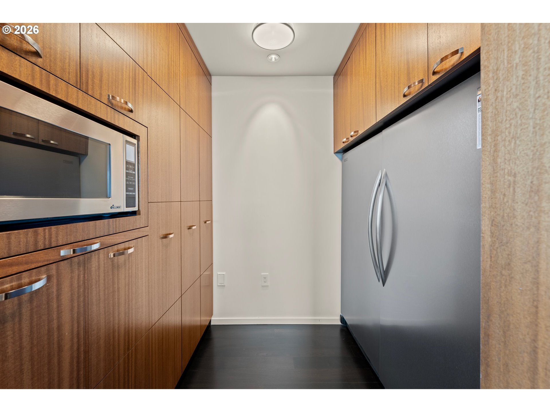 710 Northwest 13th Avenue, Unit PH2 Portland, OR 97209 - Photo 11 of 40