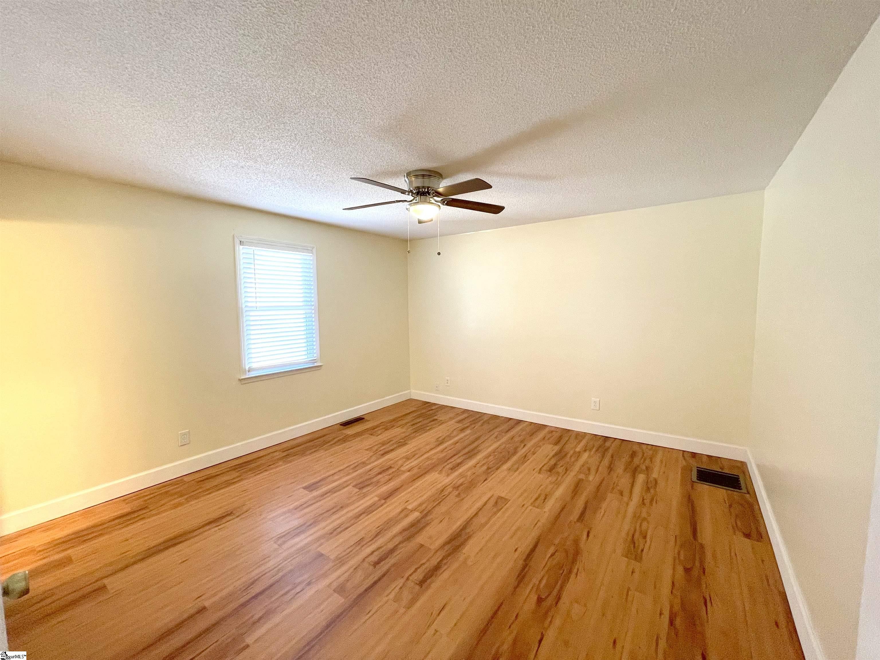 500 Taylor Road Honea Path, SC 29654 - Photo 12 of 36