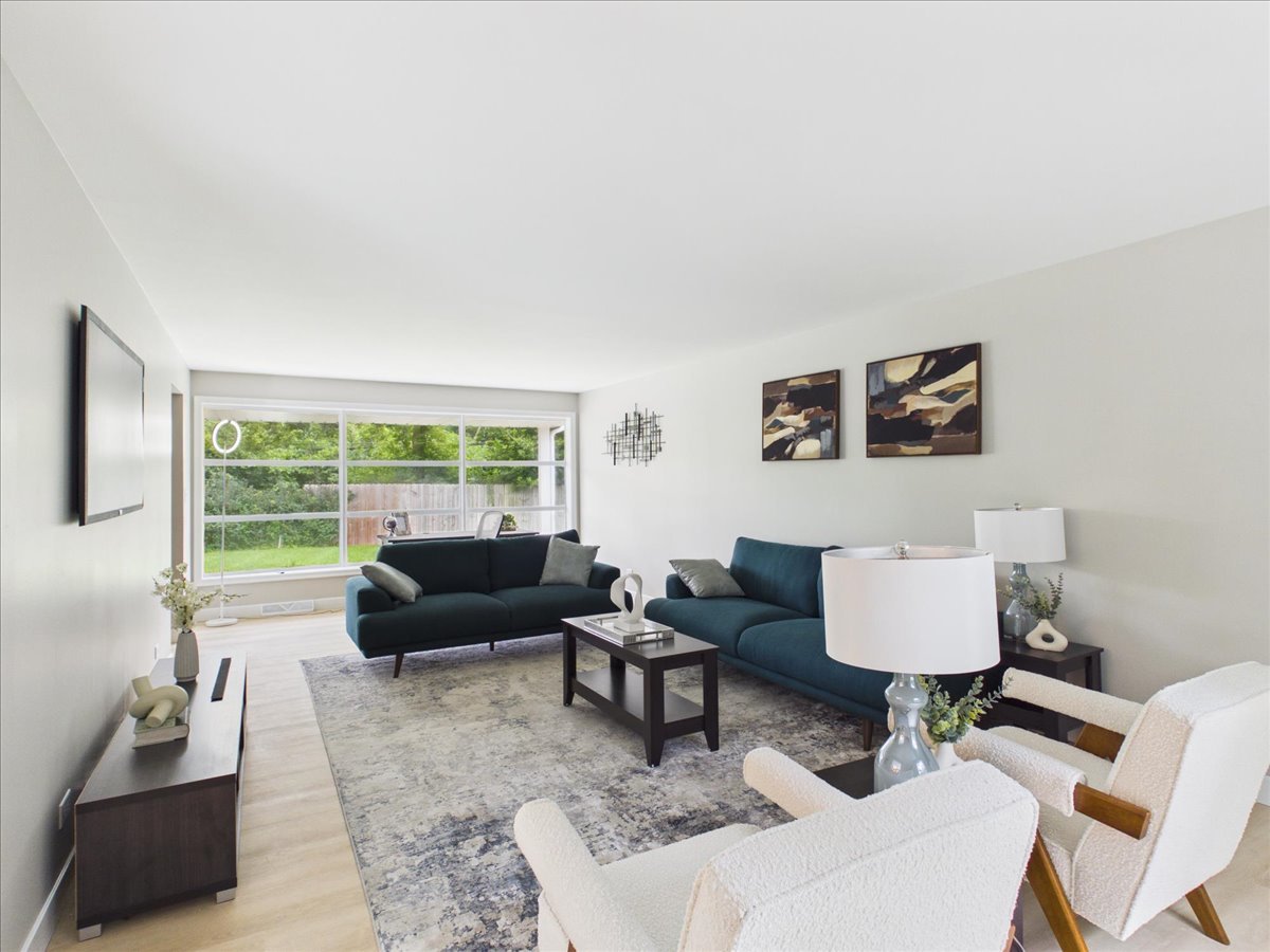 1504 Pfingsten Road Glenview, IL 60025 - Photo 16 of 52 Gallery Image 16