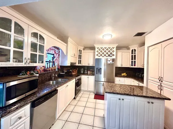 $749,499 | 598 Southwest 121 Avenue, Miami, FL 33184