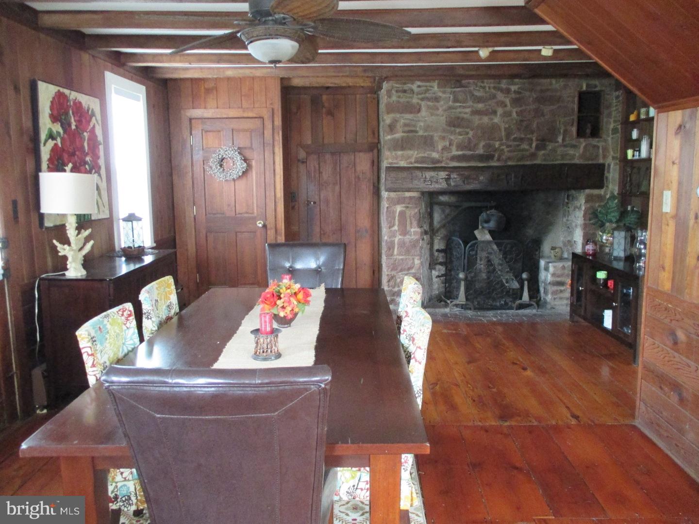 395 Eagle Road Newtown, PA 18940 - Photo 7 of 25 Gallery Image 7