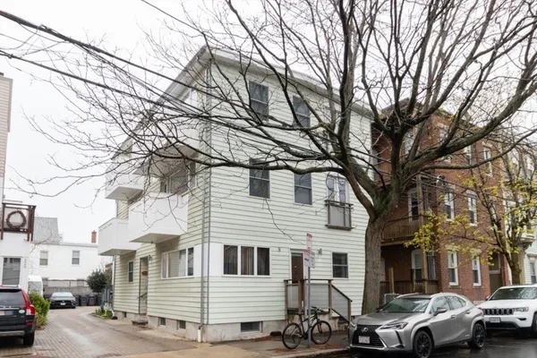 $4,400 | 224-226 Hurley Street, Unit 1, Cambridge, MA 02141