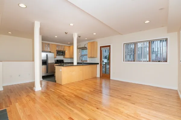 $4,400 | 224-226 Hurley Street, Unit 1, Cambridge, MA 02141