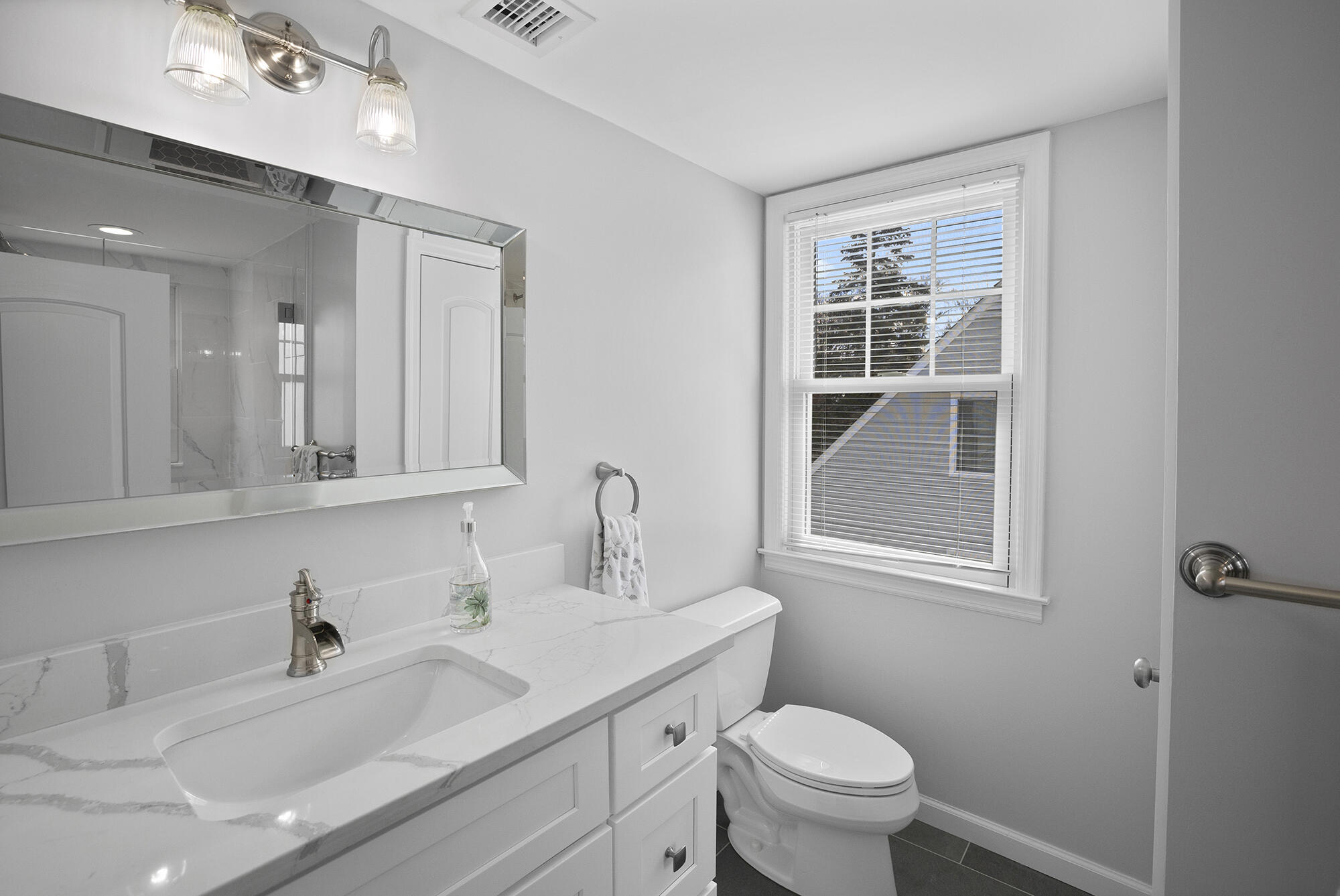 47 Hilton Street Darien, CT 06820 - Photo 22 of 34 47HiltonStreetDarienCT_28-mls