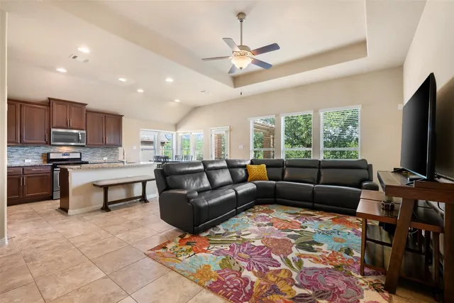 $360,000 | 8113 Cannon Court, Lago Vista, TX 78645