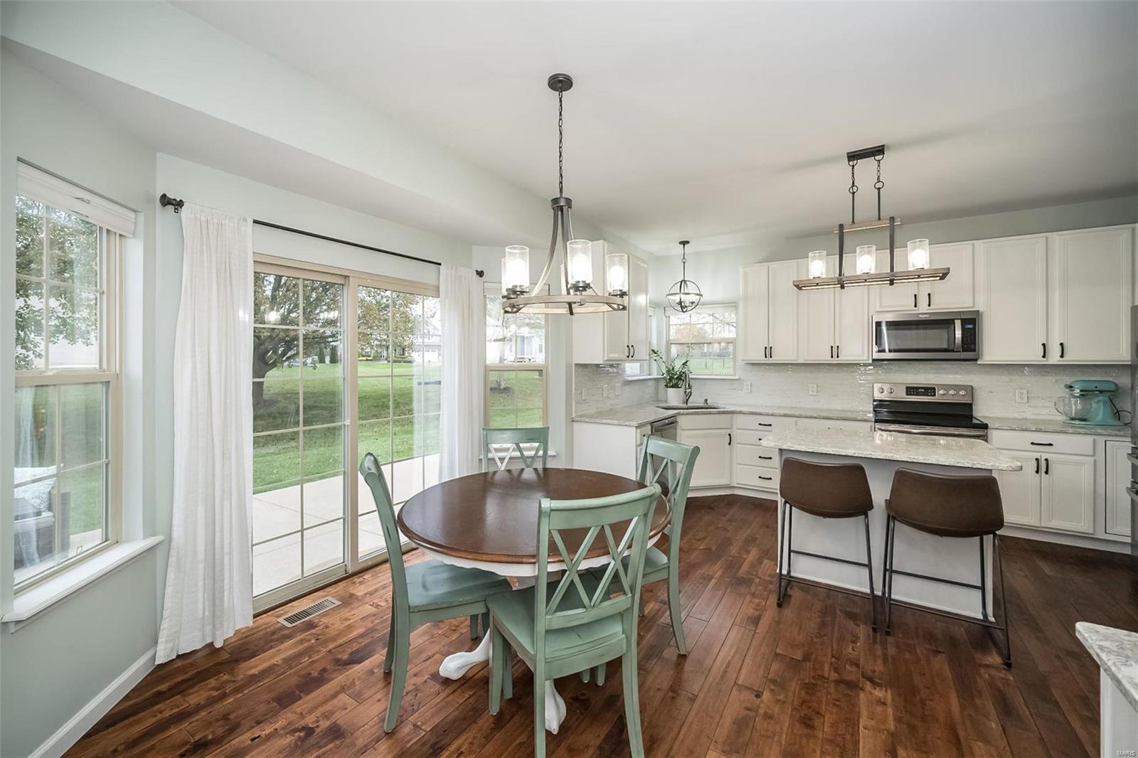 930 Sill Ridge Dr. O'Fallon, MO 63368 - Photo 14 of 62 Gallery Image 14