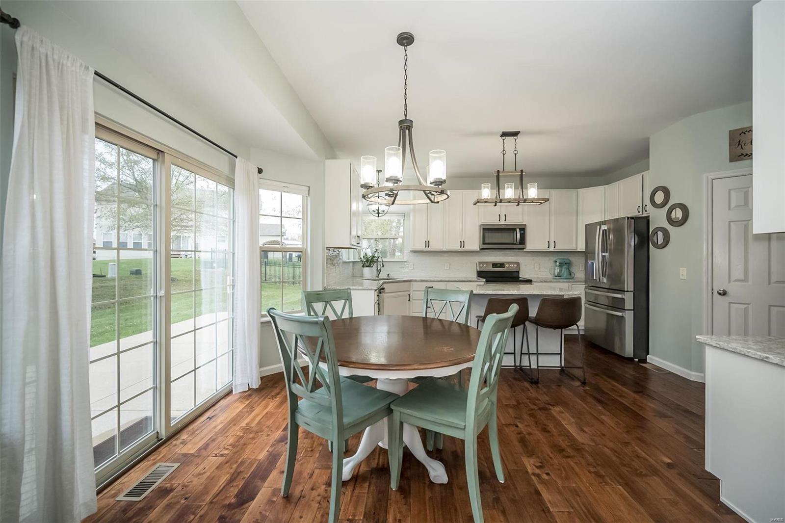930 Sill Ridge Dr. O'Fallon, MO 63368 - Photo 15 of 62 Gallery Image 15