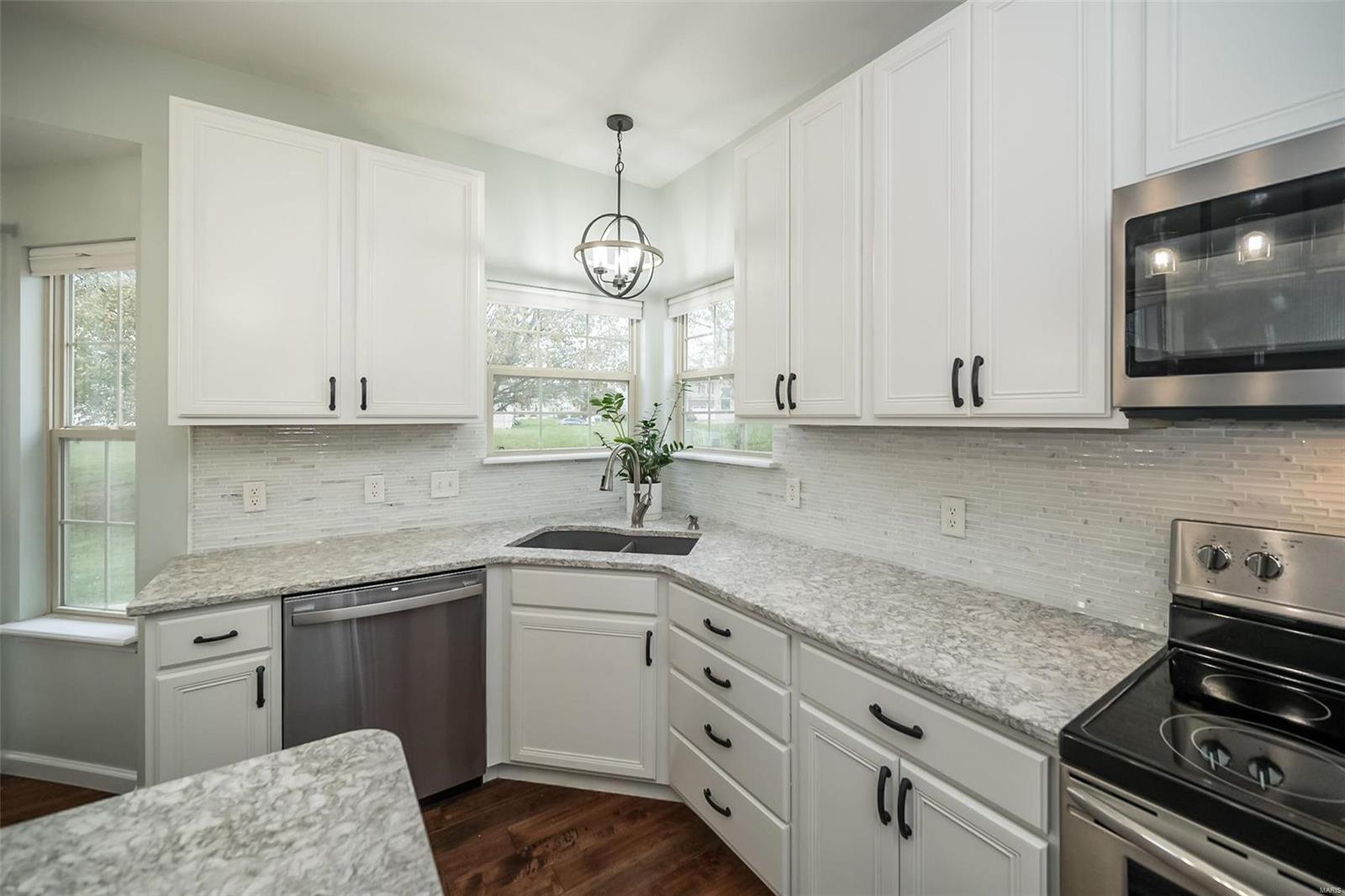 930 Sill Ridge Dr. O'Fallon, MO 63368 - Photo 19 of 62 Gallery Image 19