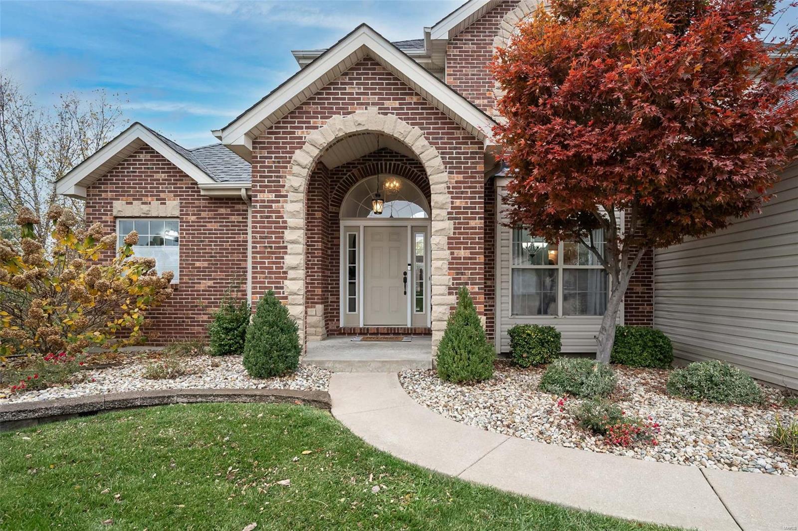 930 Sill Ridge Dr. O'Fallon, MO 63368 - Photo 2 of 62 Gallery Image 2