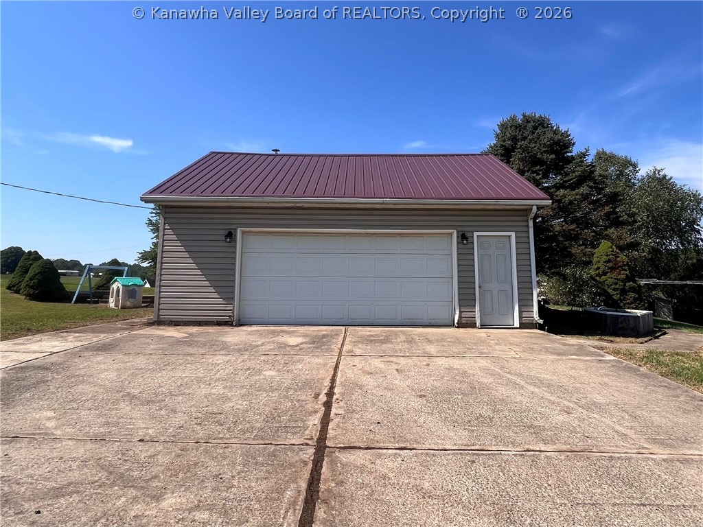 5860 Union Campground Road Letart, WV 25253 - Photo 4 of 34 Gallery Image 4