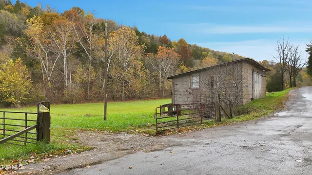 $490,000 | 5367 Clinch Mountain Road, Eidson, TN 37731