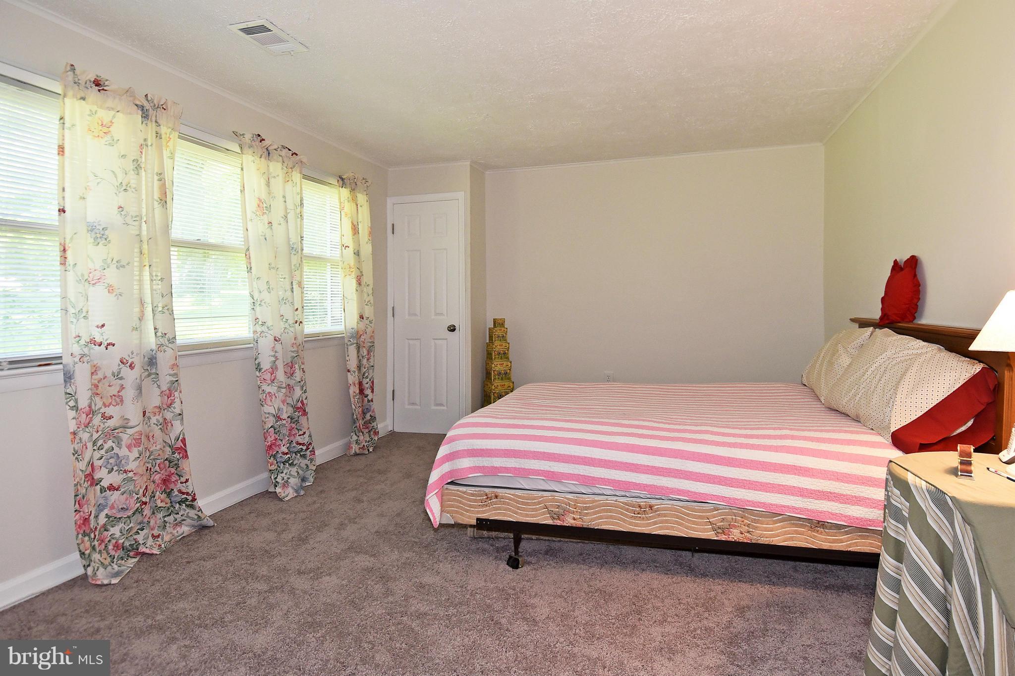 15901 Accolawn Road Accokeek, MD 20607 - Photo 27 of 29 Bedroom