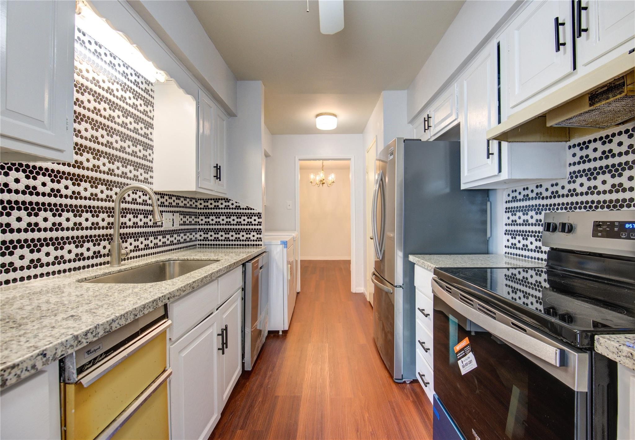 14407 Still Meadow Drive Houston, TX 77079 - Photo 11 of 35