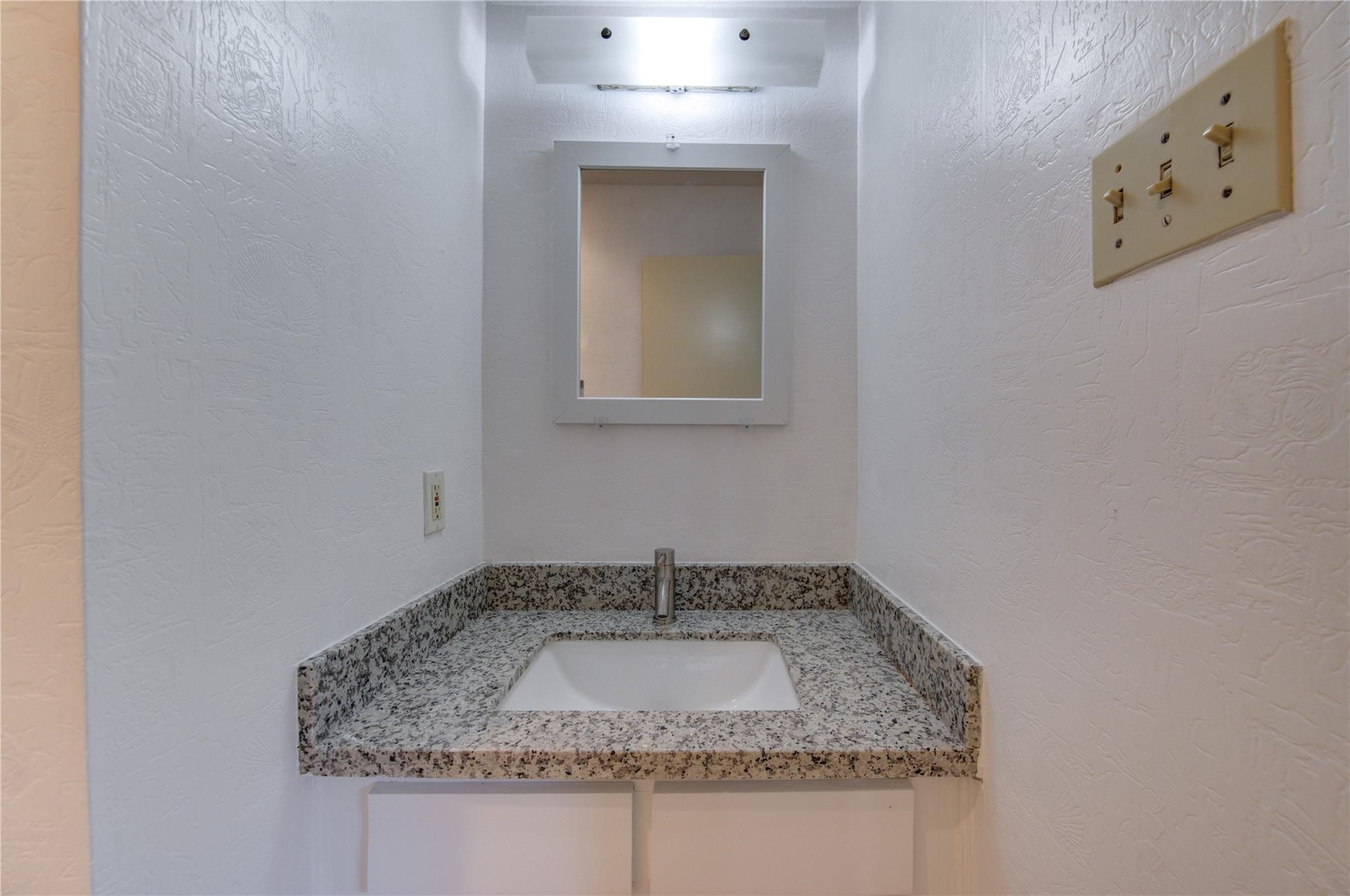 14407 Still Meadow Drive Houston, TX 77079 - Photo 16 of 35