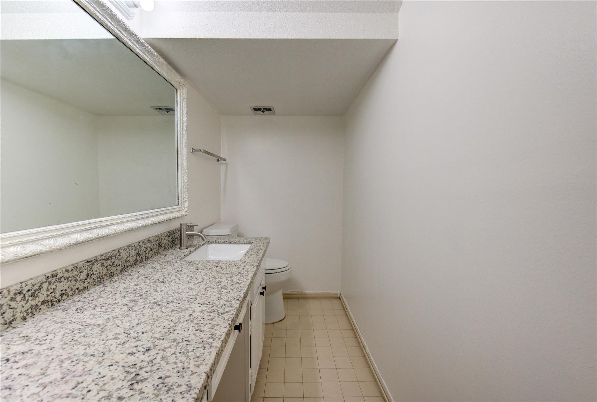 14407 Still Meadow Drive Houston, TX 77079 - Photo 25 of 35