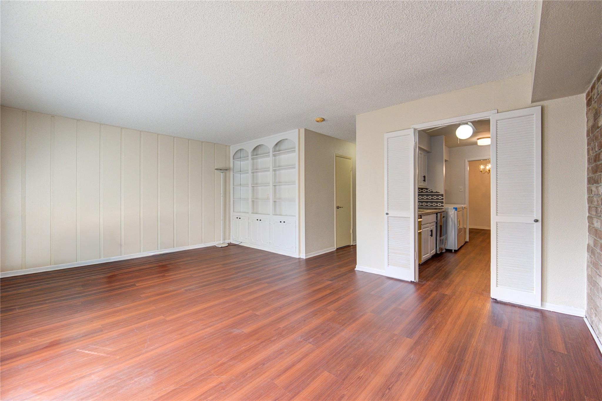14407 Still Meadow Drive Houston, TX 77079 - Photo 3 of 35