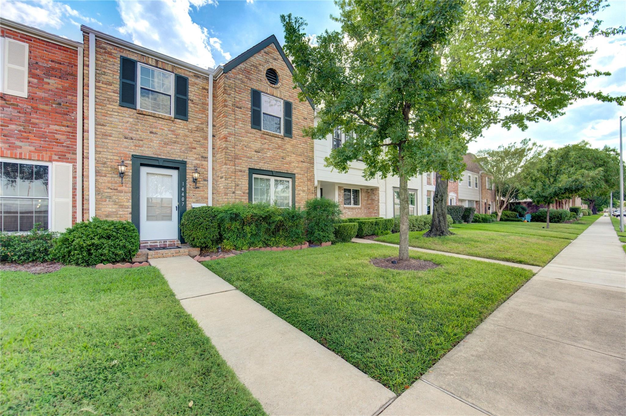 14407 Still Meadow Drive Houston, TX 77079 - Photo 7 of 35