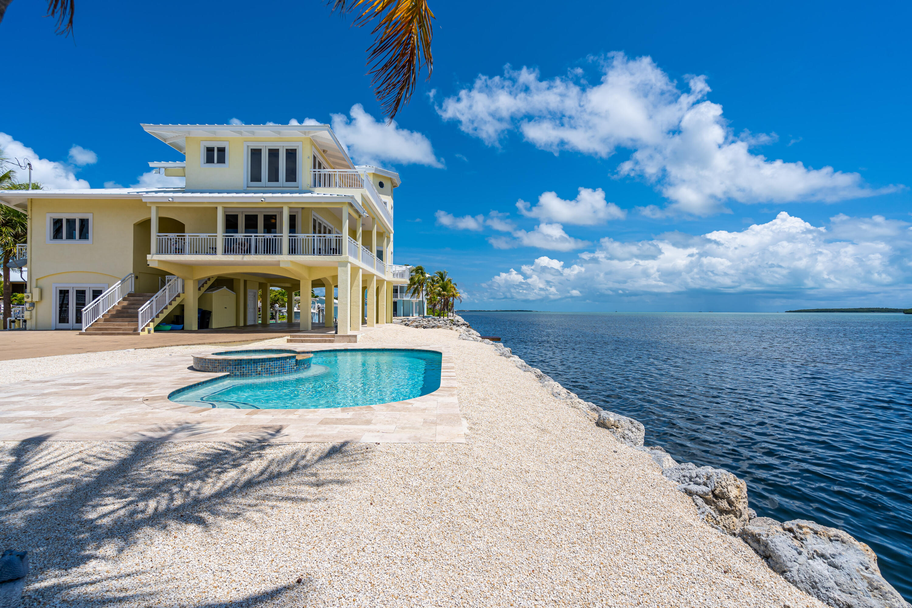 1101 Heron Road Key Largo, FL 33037 - Photo 5 of 69 1101HeronRd-17