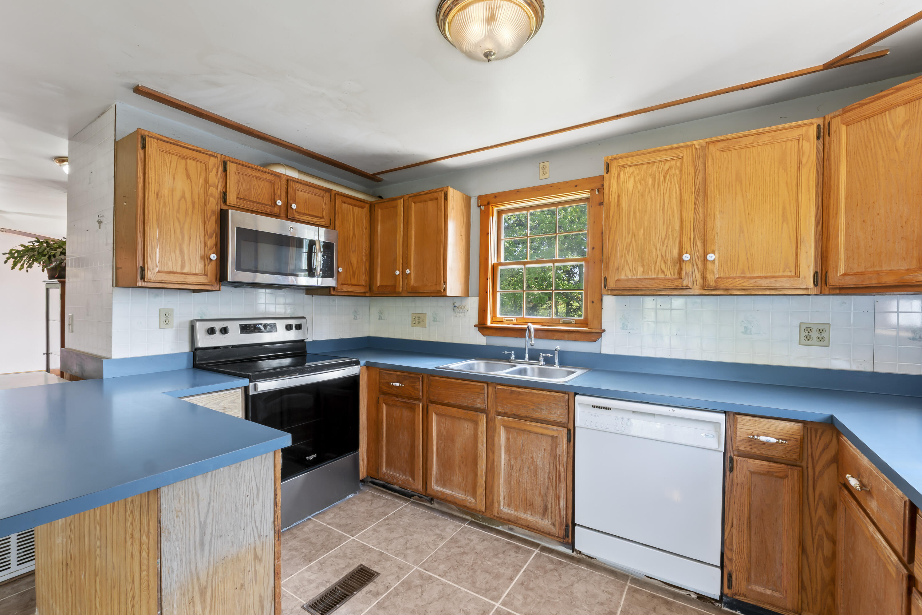 77 Cline Road Spruce Head, ME 04859 - Photo 16 of 56 77 Cline Road_118