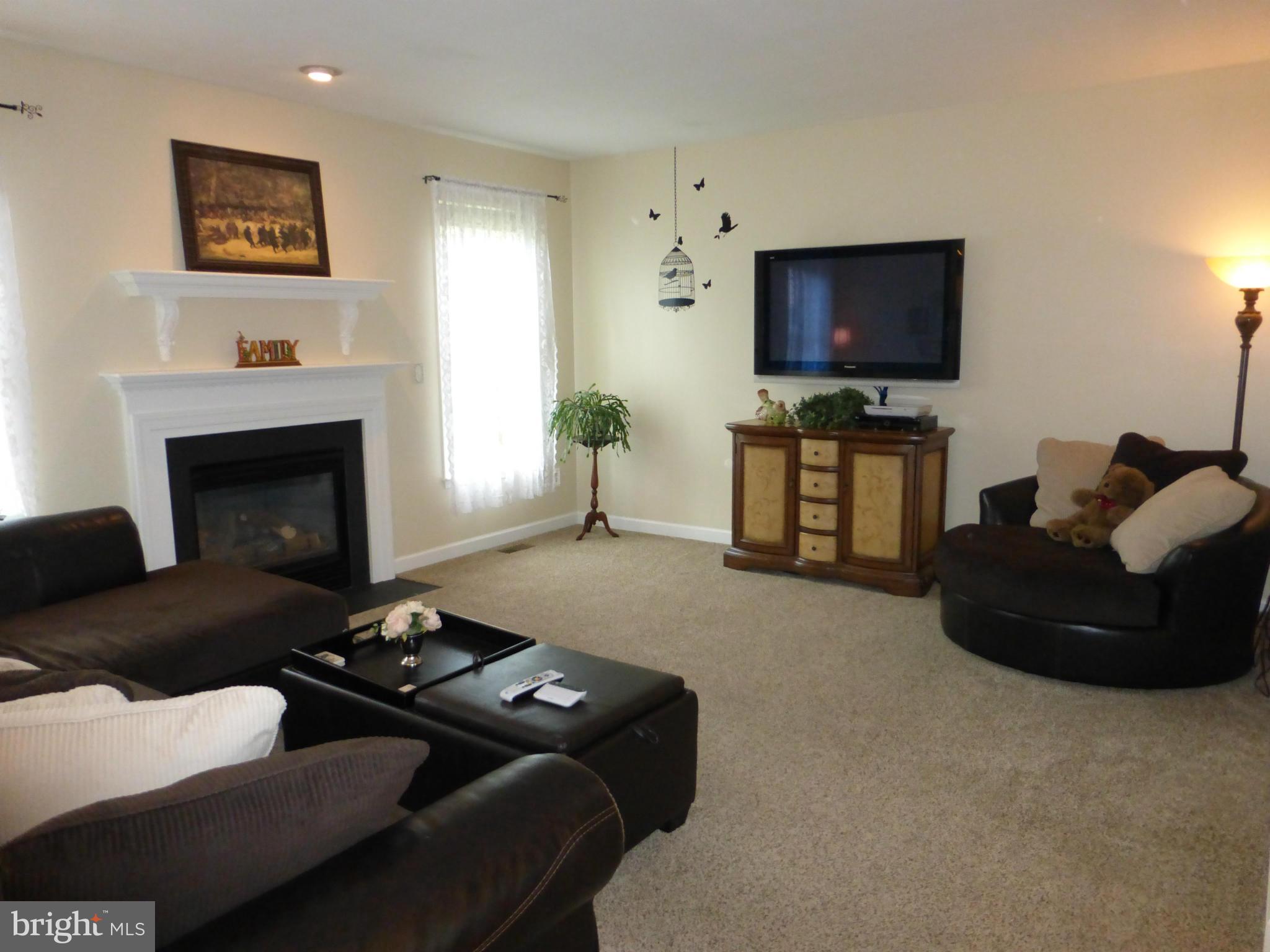706 Longbow Road Mount Airy, MD 21771 - Photo 10 of 26 Family Room