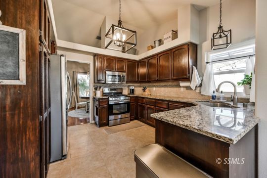 213 West Shenandoah Avenue Ridgecrest, CA 93555 - Photo 12 of 50 Gallery Image 12