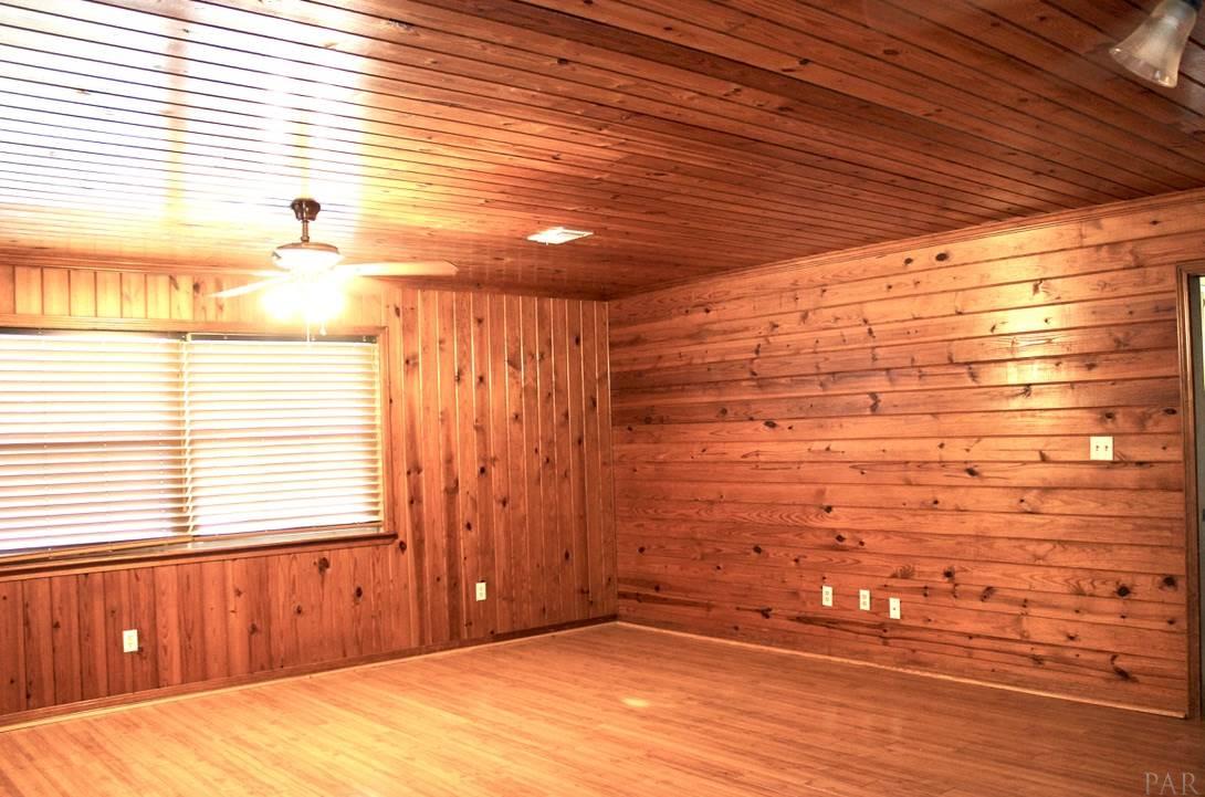 1039 Perdido Road Cantonment, FL 32533 - Photo 19 of 50