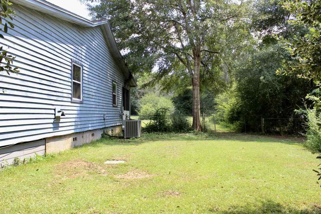 1039 Perdido Road Cantonment, FL 32533 - Photo 36 of 50