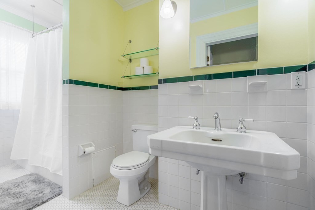 30 Symmes Road, Unit 30 Winchester, MA 01890 - Photo 31 of 42 Gallery Image 31