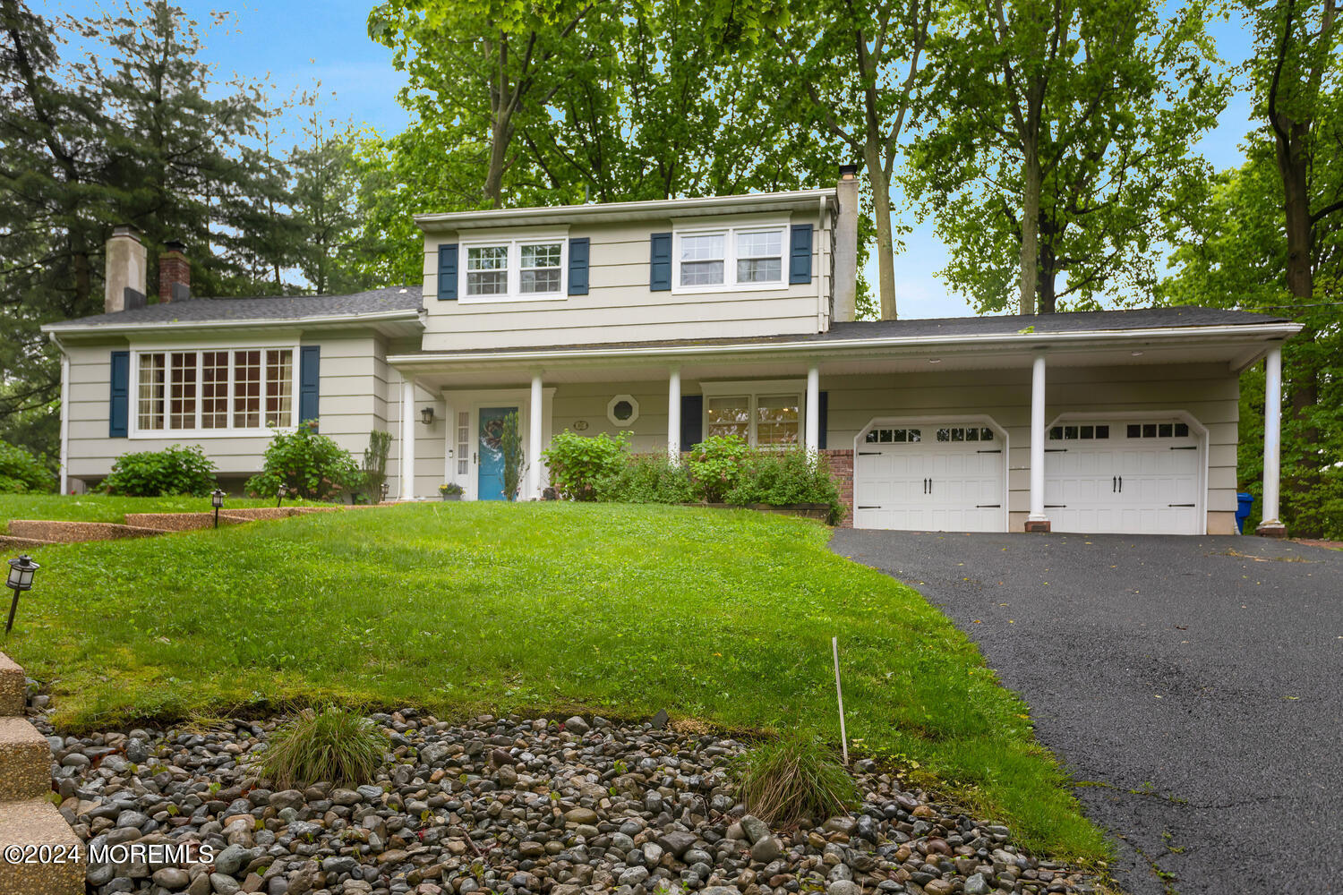 162 Twin Brooks Avenue Middletown, NJ 07748 - Photo 2 of 60 front view of a house with a yard