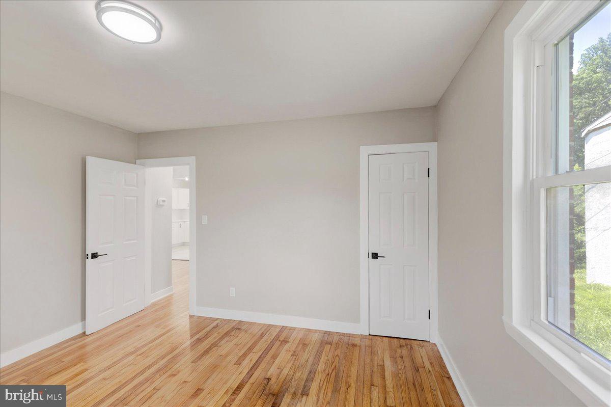 5601 Windsor Mill Road Baltimore, MD 21207 - Photo 4 of 17