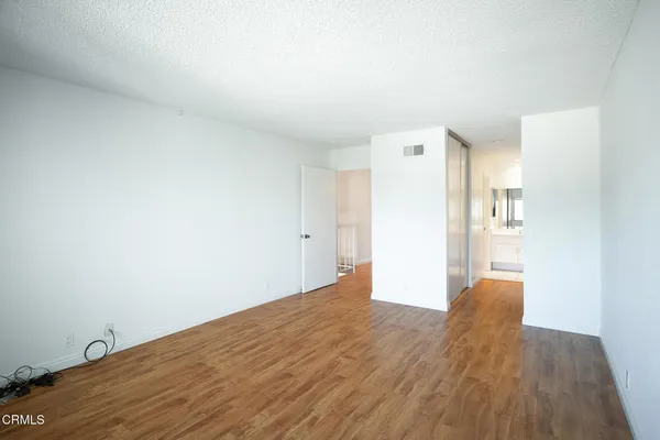 $3,795 | 3221 Harbor Boulevard, Oxnard, CA 93035